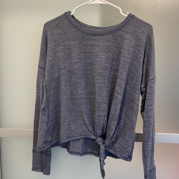 Abercrombie Tie Long Sleeve - Picture 1 of 3